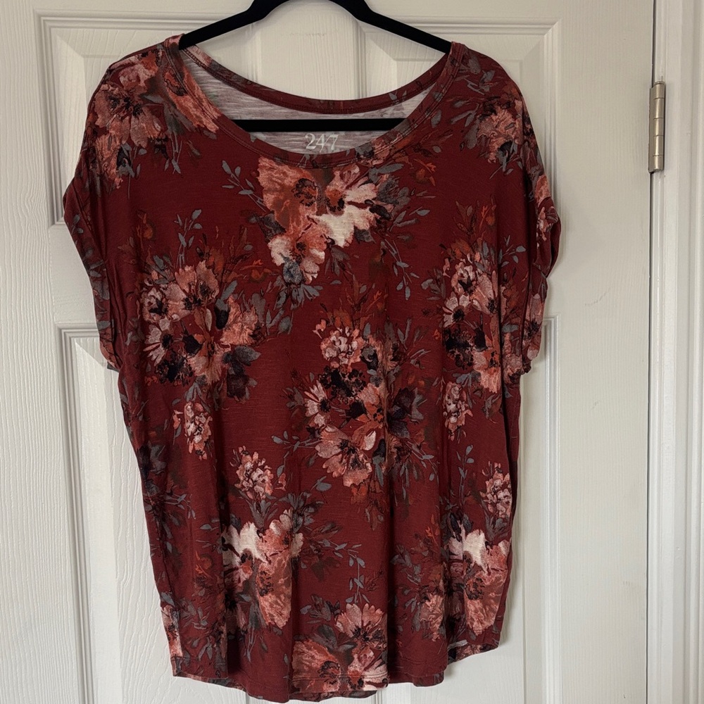 Rust Floral Women's Short Sleeve Top
